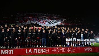 la despedida de maxi rodriguez tuvo mucha emocion y el show de messi la despedida de maxi rodriguez tuvo mucha emocion y el show de messi