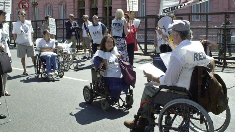 Reclamos por la quita de pensiones a personas con discapacidad