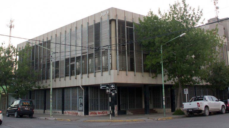 Indemnizaron a un policía tras recibir un golpe