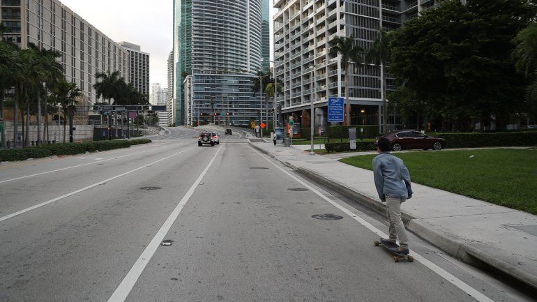 El ojo del huracán modificó su camino y no pasaría por el área metropolitana de Miami. De cualquier modo