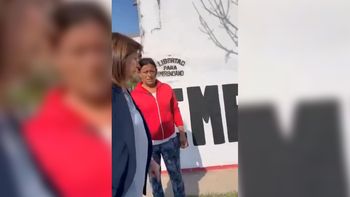 Durante su visita al barrio Emerenciano Sena, Bullrich aseguró que Maldonado se ahogó.