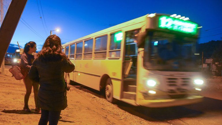 Las paradas frente a Mudón y las del oeste están entre las más peligrosas. Las víctimas generalmente son mujeres y jóvenes.