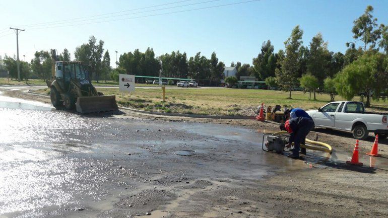 Se rompió un acueducto y hubo baja presión en Parque Industrial, pero ya se normalizó el servicio