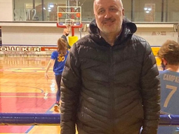 Aquella tragedia sucedió cuando se realizaba una exhibición de patín en el Club Bahiense del Norte, institución emblema de localidad. Aquella tragedia sucedió cuando se realizaba una exhibición de patín en el Club Bahiense del Norte, institución emblema de localidad.