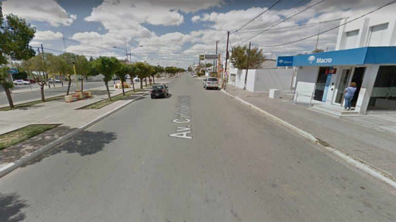 En medio del aislamiento, borracho chocó a una combi con trabajadores del petróleo