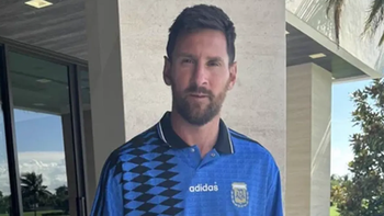 el inesperado homenaje de lionel messi a diego maradona el inesperado homenaje de lionel messi a diego maradona