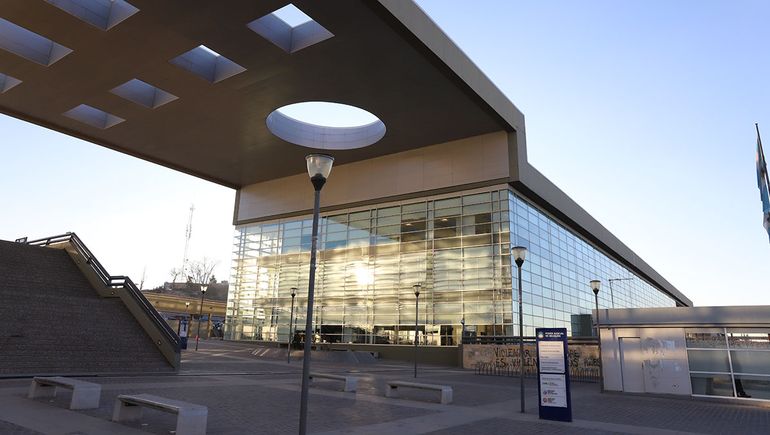 El Ministerio Público Fiscal neuquino había requerido para el violador una pena de 15 años de cárcel. El Ministerio Público Fiscal neuquino había requerido para el violador una pena de 15 años de cárcel.