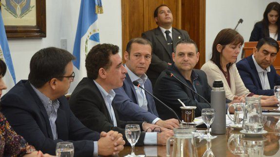 neuquen pedira a nacion que compense fondos