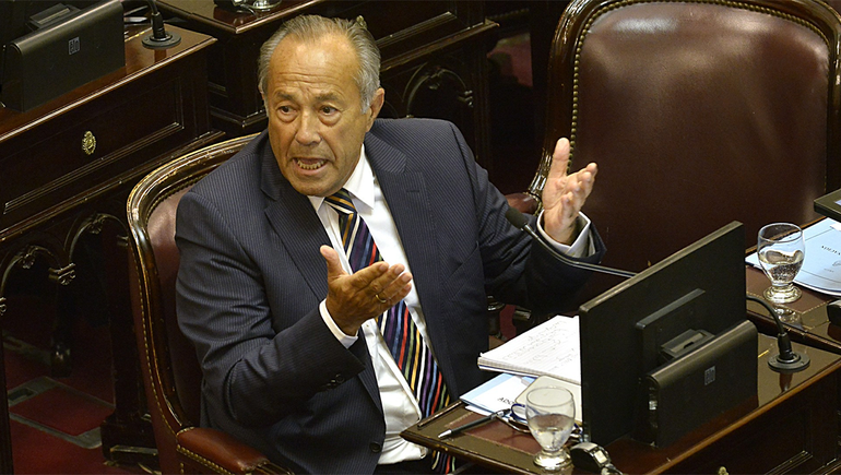 Por una infección, internaron de urgencia a Adolfo Rodríguez Saá