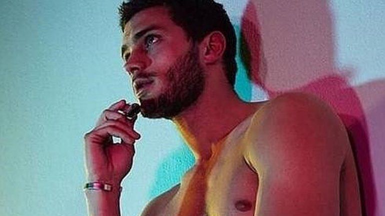 Dakota Johnson adelantó que Jamie Dornan aparecerá completamente desnudo en la segunda parte de la saga.