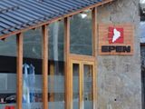 Siguen sumándose denuncias contra el empleado del EPEN acusado de estafar a vecinos de Villa La Angostura