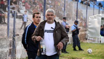 querido en huracan y cipo, sobrevivio a dos infartos y suena con ascender a cente querido en huracan y cipo, sobrevivio a dos infartos y suena con ascender a cente