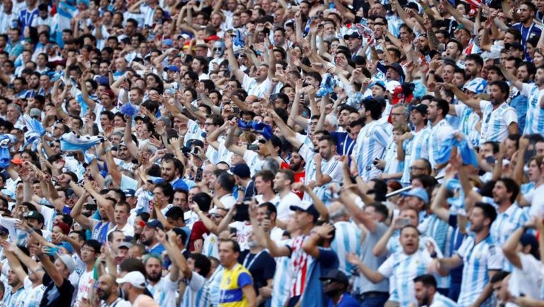 El Gobierno endureció los controles de seguridad de cara al Mundial 2026 con nuevas restricciones para hinchas violentos y deudores alimentarios. El Gobierno endureció los controles de seguridad de cara al Mundial 2026 con nuevas restricciones para hinchas violentos y deudores alimentarios.