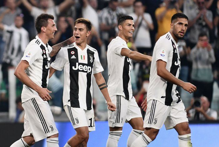 De la mano de Dybala, Juventus venció a Manchester United