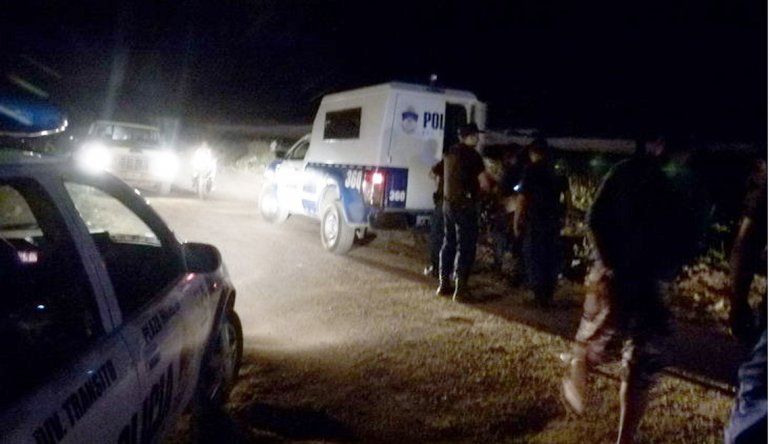 Una mujer y sus hijos están graves tras chocar con su moto