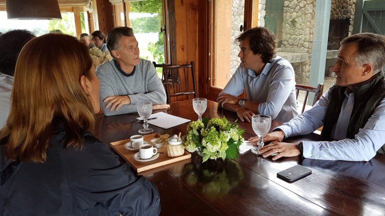 Macri recibió a los diputados neuquinos Schlereth y López