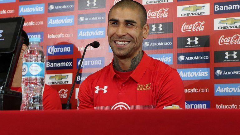 El mediocampista llega desde el Toluca de México.