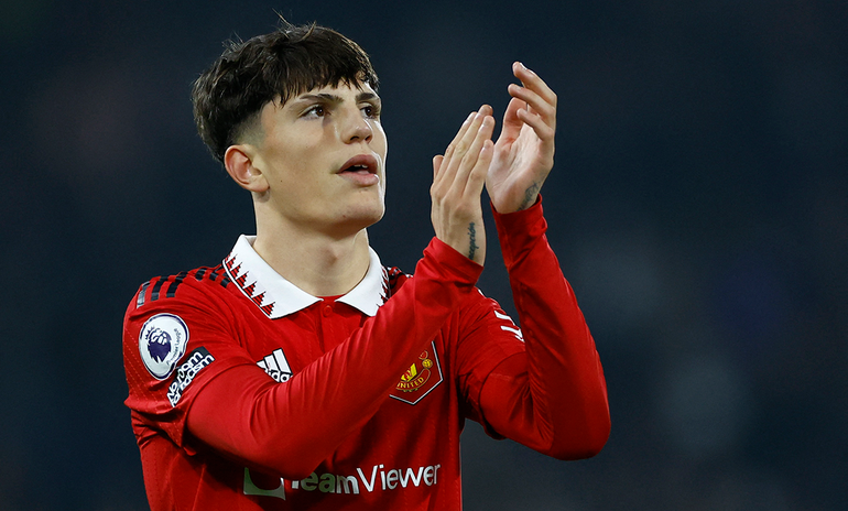 Alejandro Garnacho rechazó la primera oferta de renovación que le envió el Manchester United.