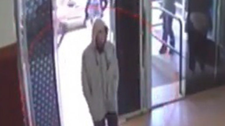 El ladrón entró caminando y se fue en bici del Municipio. CANAL 7 NEUQUÉN