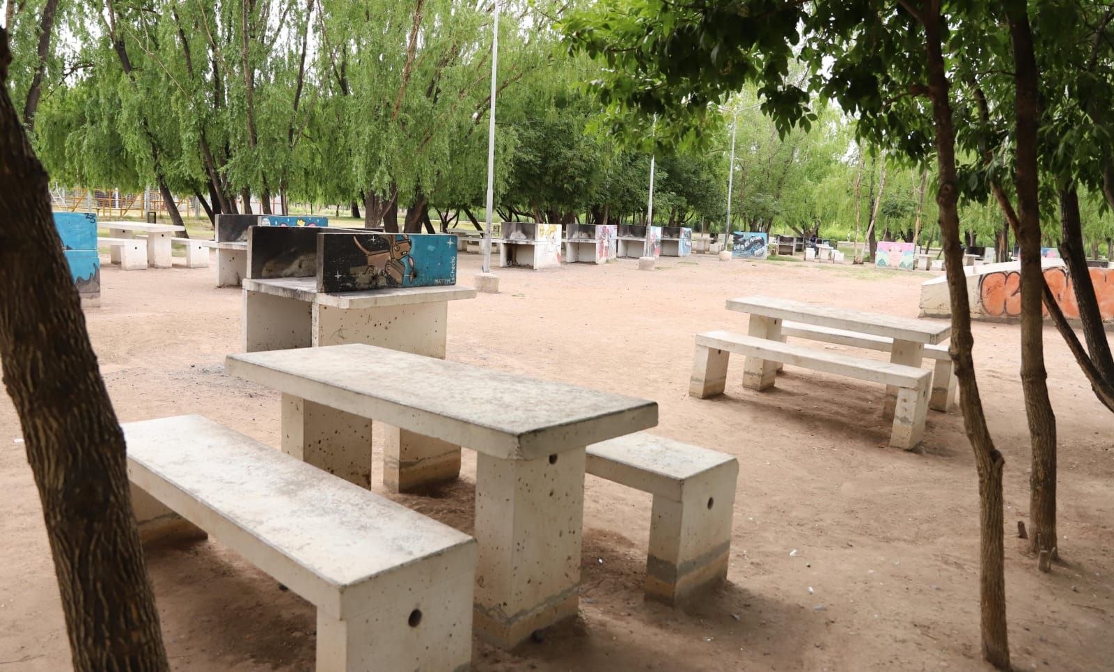 En la zona de las parrillas del balneario Sandra Canale ocurrió la riña sangrienta / Foto