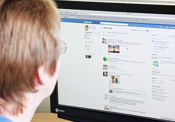 Comentó una foto en Facebook de su ex y va a prisión