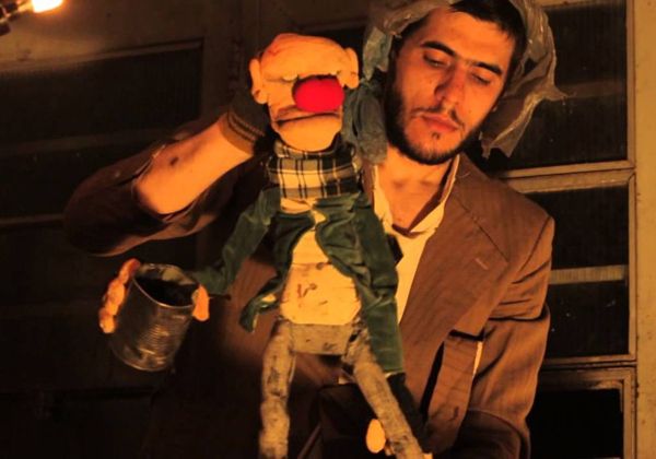 Un lenguaje mordaz y divertido