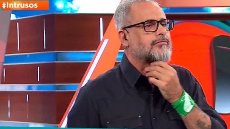 Con un pañuelo verde por la Campaña Nacional por el Derecho al Aborto Legal