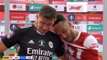 el llanto del argentino campeon en inglaterra al hablar con su familia el llanto del argentino campeon en inglaterra al hablar con su familia