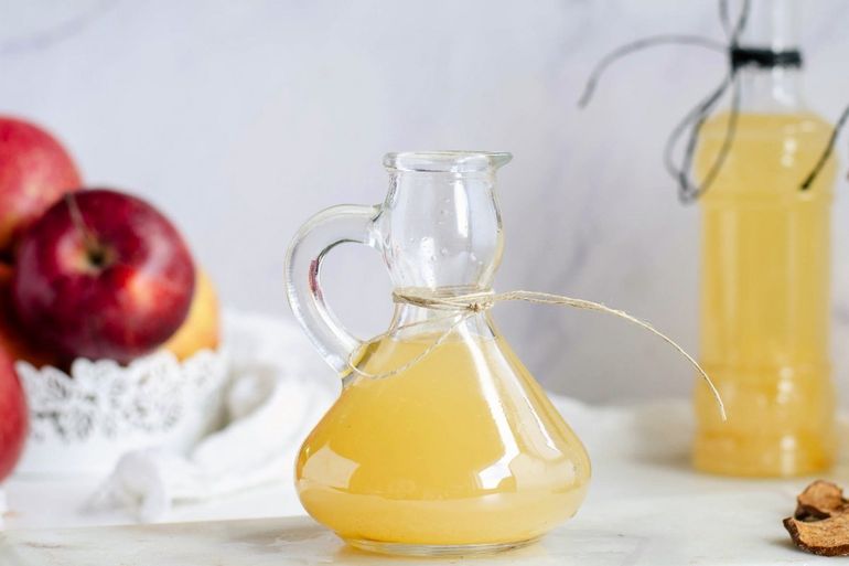 La mejor receta casera para remover la grasa de la cocina: cáscaras de naranja y vinagre
