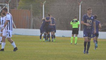 El festejo de Sol de Mayo, la decepción de Cipo. Gentilez Noticiasnet. Daniel Idiarte. El festejo de Sol de Mayo, la decepción de Cipo. Gentilez Noticiasnet. Daniel Idiarte.