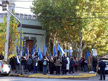 Neuquén vive un contraste entre su economía y lo social.