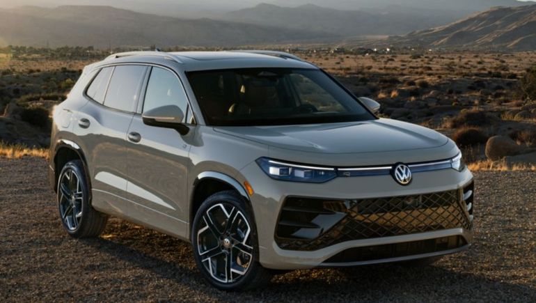 Volkswagen Tiguan. Volkswagen Tiguan.