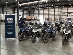 Las motos BMW incautadas en el complejo fronterizo San Sebastián, en el extremo norte de Tierra del Fuego. Las motos BMW incautadas en el complejo fronterizo San Sebastián, en el extremo norte de Tierra del Fuego.