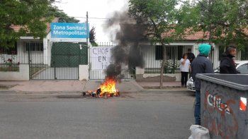 choferes bloquearon los accesos de zona sanitaria de alta barda choferes bloquearon los accesos de zona sanitaria de alta barda