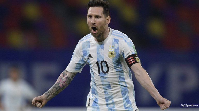 Argentina enfrenta a Chile con Messi a la cabeza