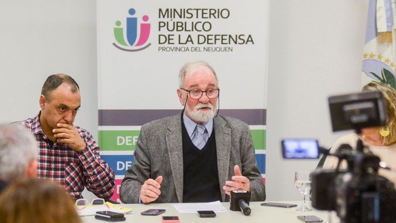 Los jueces no deben intervenir en la labor de la defensa