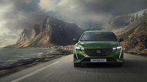 El nuevo Peugeot 308 es más bajo y aerodinámico que su antecesor, reforzando su perfil deportivo y ganando eficiencia. Foto: Stellantis El nuevo Peugeot 308 es más bajo y aerodinámico que su antecesor, reforzando su perfil deportivo y ganando eficiencia. Foto: Stellantis