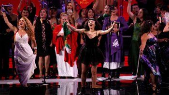 mon laferte revoluciono vina: pidio por el aborto y la justicia social mon laferte revoluciono vina: pidio por el aborto y la justicia social