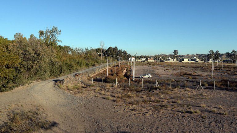Trazarán la Avenida de los Ríos sin afectar a la barda